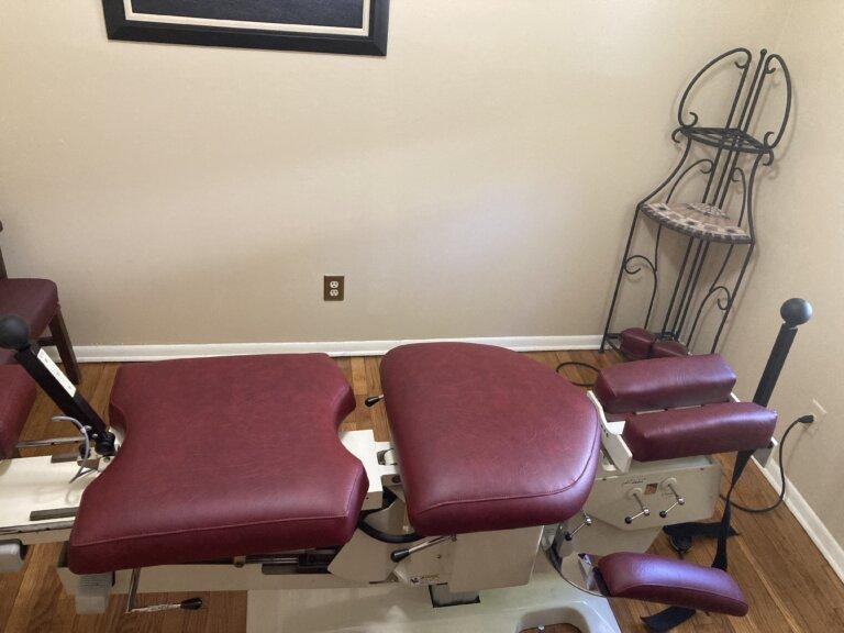 Refurbished and Well Maintained Cox 7 Flexion Distraction Table For Sale