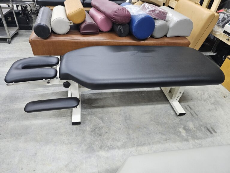 Earthlite Apex Table