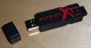 patriot 8 GB USB card