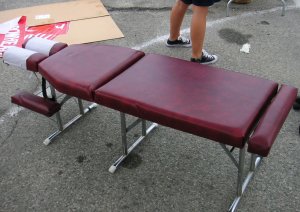 portable chiropractic adjusting table